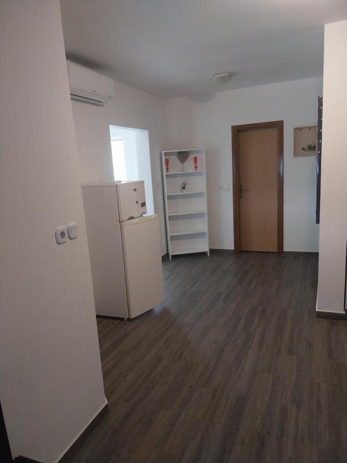 Apartments Leon Porec Exterior photo